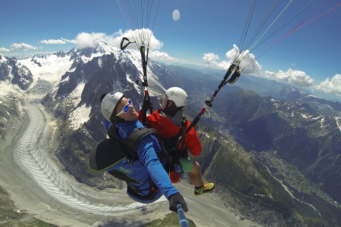 Acrobatic Paragliding Tandem Flight over Chamonix - Arriving at AirChamonix: your first step toward the sky