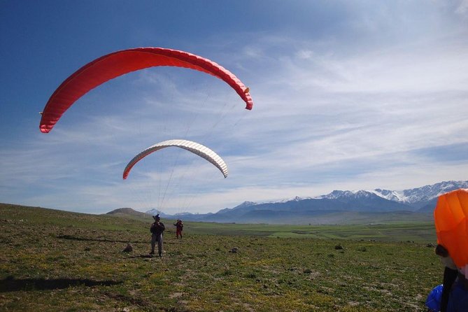 Agafay Desert Paragliding DUO Experience from Marrakech - Weather, Timing, and When You Should Book