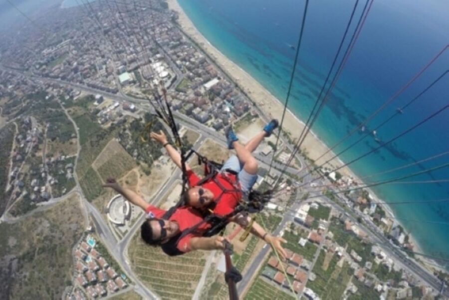 Alanya Paragliding Adventure Sail the Skies - The air part: 15 minutes over Alanya at 400m or 700m