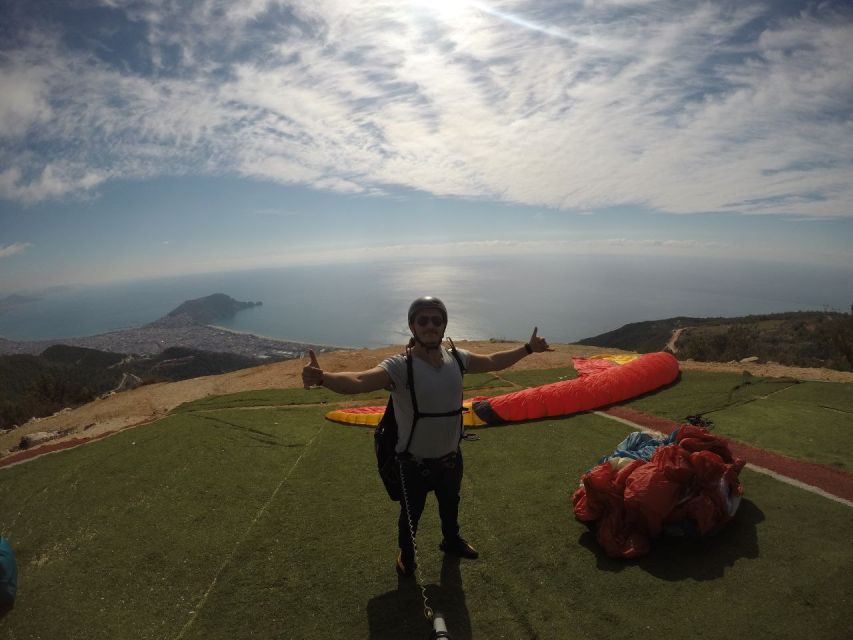 Alanya: Tandem Paragliding from 700m with Meeting or Pick Up - The 12–14 Minute Tandem Flight: Views, Sensations, and Landing on the Beach