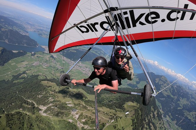 Birdlike Hang Gliding Lucerne - In the air: 20–60 minutes of eagle-style flying
