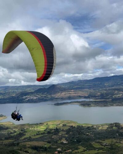 Bogota: Paragliding activity in La Calera with transfers - La Calera time: photos, free time, and a quick local pause