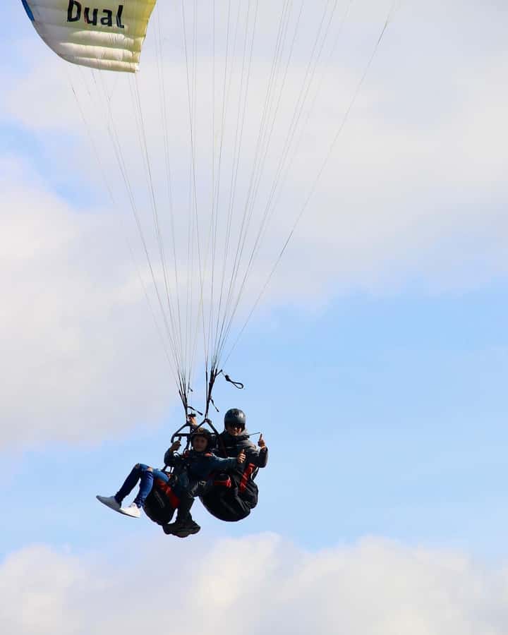 Bogota: Paragliding activity in La Calera with transfers - The takeoff moment: a rush that settles into control