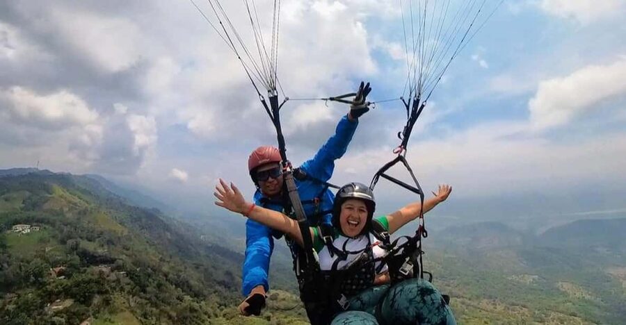 Bogota: Paragliding Flight Ticket in Guatavita - Who should do this (and who should pass)
