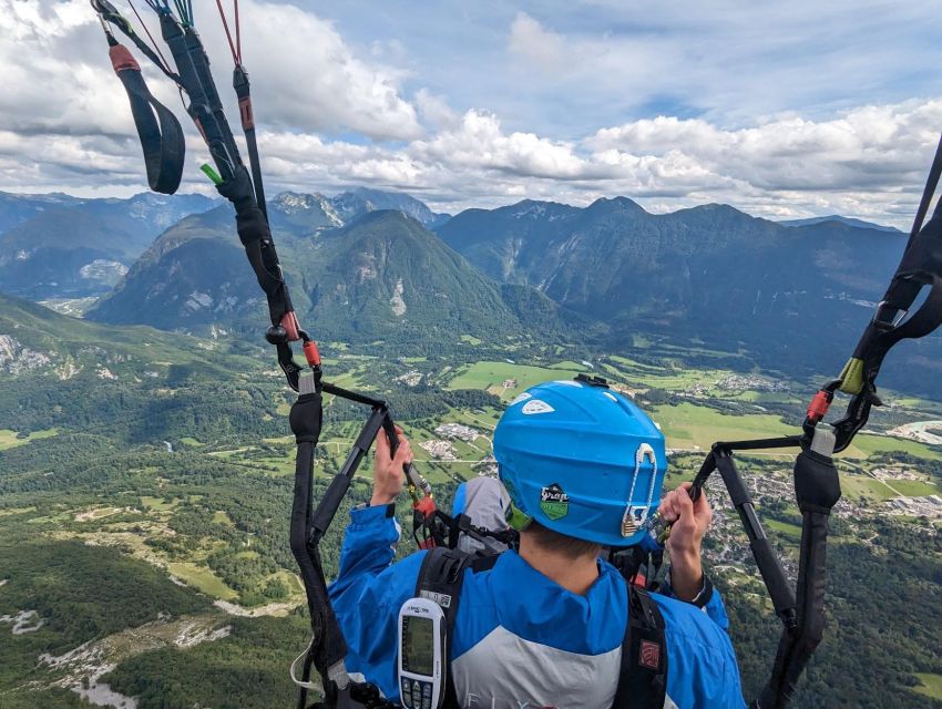 Bovec: Tandem paragliding in Julian Alps - Landing in mountain villages: why the endpoint matters