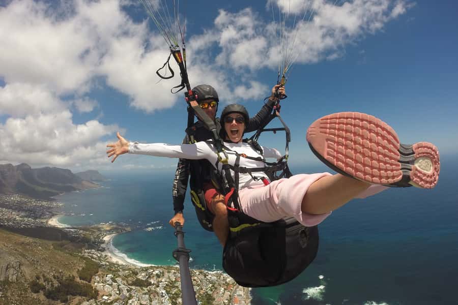 Cape Town: Tandem Paragliding Adventure - 45 minutes on the clock, 5–20 minutes in the air
