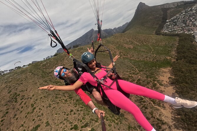 Cape Town Tandem Paragliding Square 1 Paragliding - Riding the air above Cape Town’s coast, mountains, and ocean