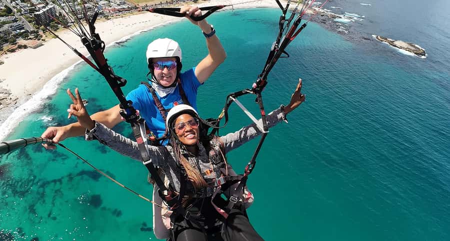 Cape Town: Tandem Paragliding with Instructor - Signal Hill meeting point: your first real checkpoint