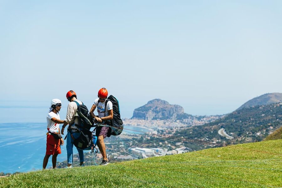 Cefalù: Tandem Paragliding Flight and GoPro13 Video - Languages, Group Size, and How You’ll Feel During the Briefing
