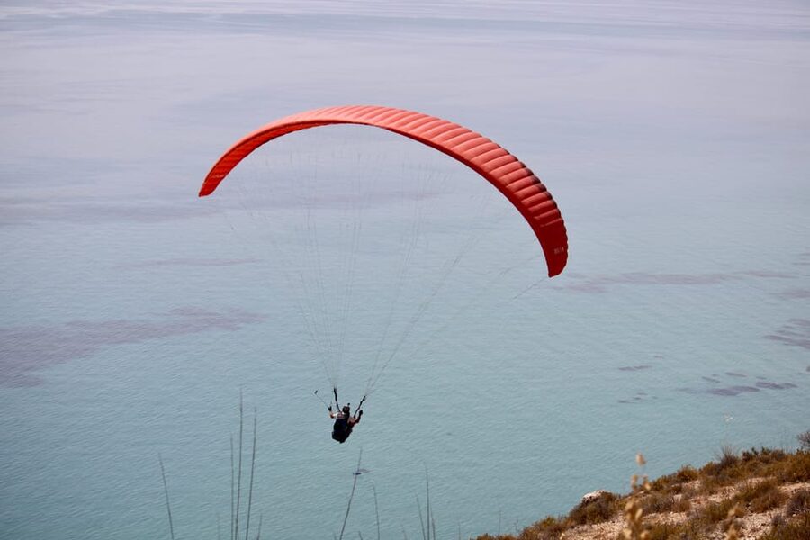 Cefalù: tandem paragliding flight and insta360 video - Private group setup: who this works best for