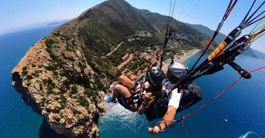 Cefalù: tandem paragliding flight and insta360 video - What the “private instructor” adds to the experience