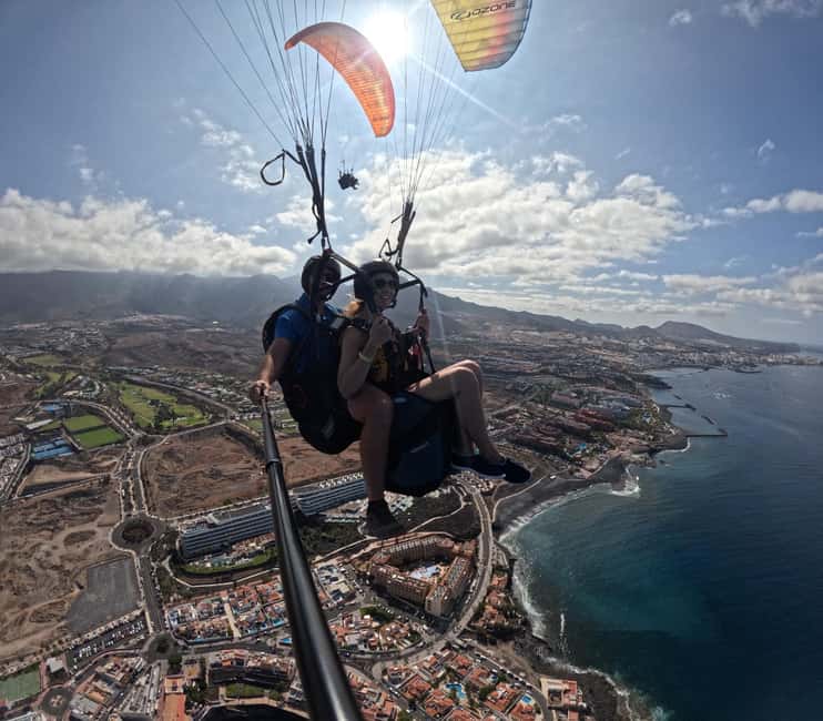 Costa Adeje, Paragliding with pick up service and 5 free photos! - Your pilot team: experience you can feel in the briefing