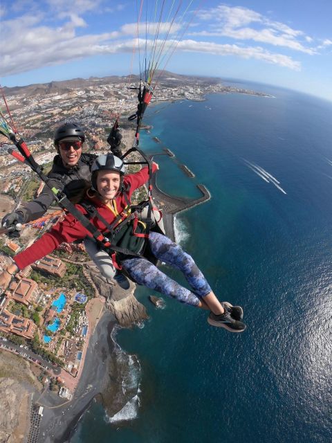 Costa Adeje: Tandem Paragliding Flight with Pickup - Safety Gear and the pilot-in-control experience