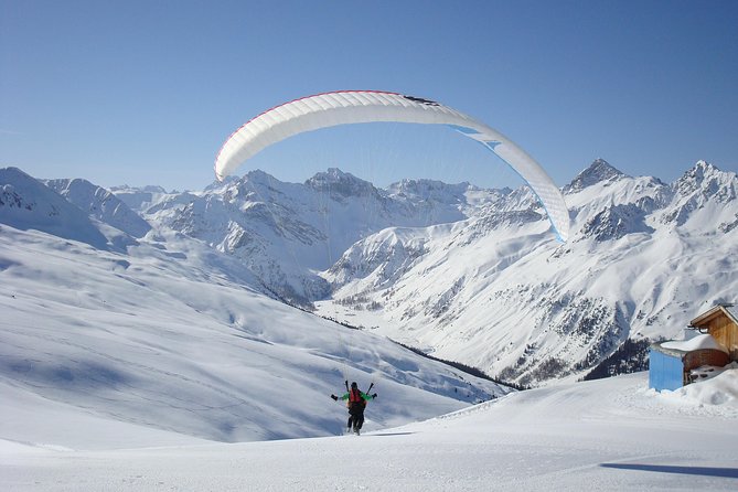 Davos Absolutely Free Flying Paragliding Tandem Flight 1'000 Meters High - The hike to launch: short effort, big payoff