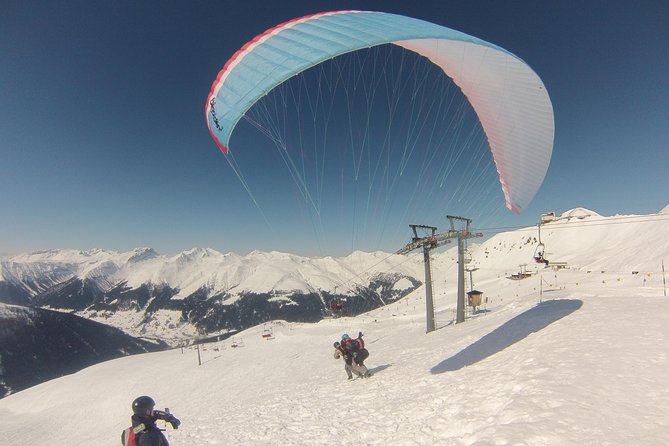 Davos Paragliding Private Tandem Pilot Half Day - Who should book this Davos tandem paraglide?