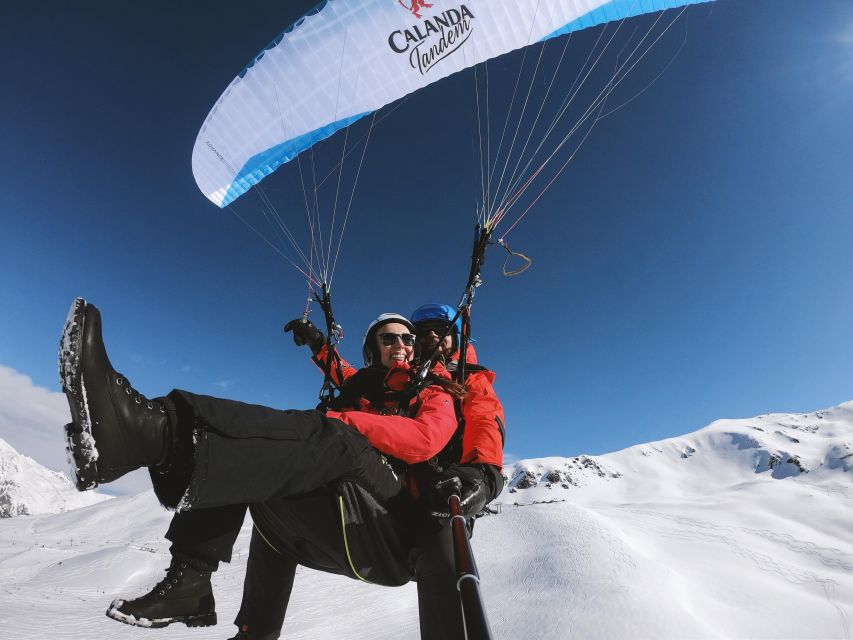 Davos: Tandem Paragliding Flight - Your start at Jakobshornbahn: valley meeting to cable car climb