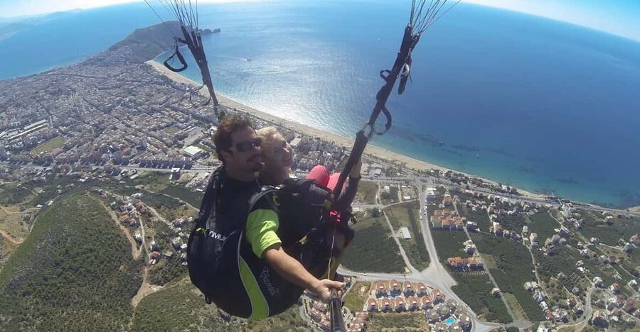 From Antalya/Alanya/Side: Paragliding Adventure - Flying from Yassı Tepe to Cleopatra Beach: the route that matters
