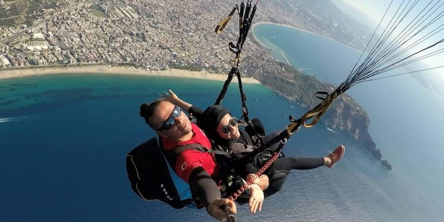 From Antalya/Alanya/Side: Paragliding Adventure - Languages and your pilot/instructor connection