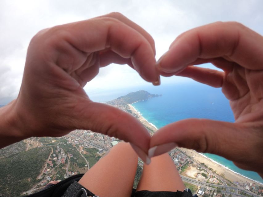 From Antalya/Side: Tandem Paragliding in Alanya - How the Alanya tandem paragliding day actually runs