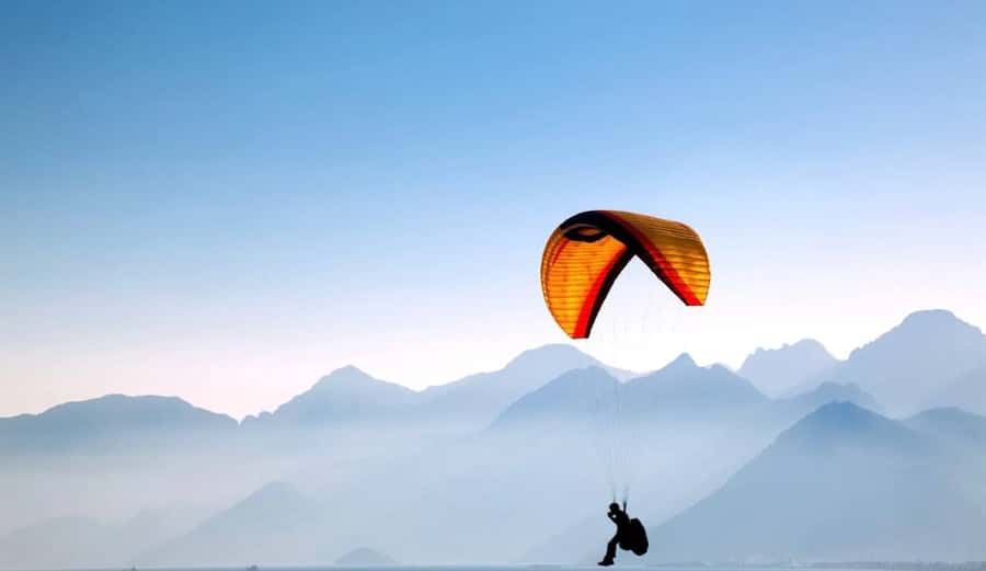 From Baku: Paragliding Tour - Flying above the Caspian: views, sensations, and how skill level fits