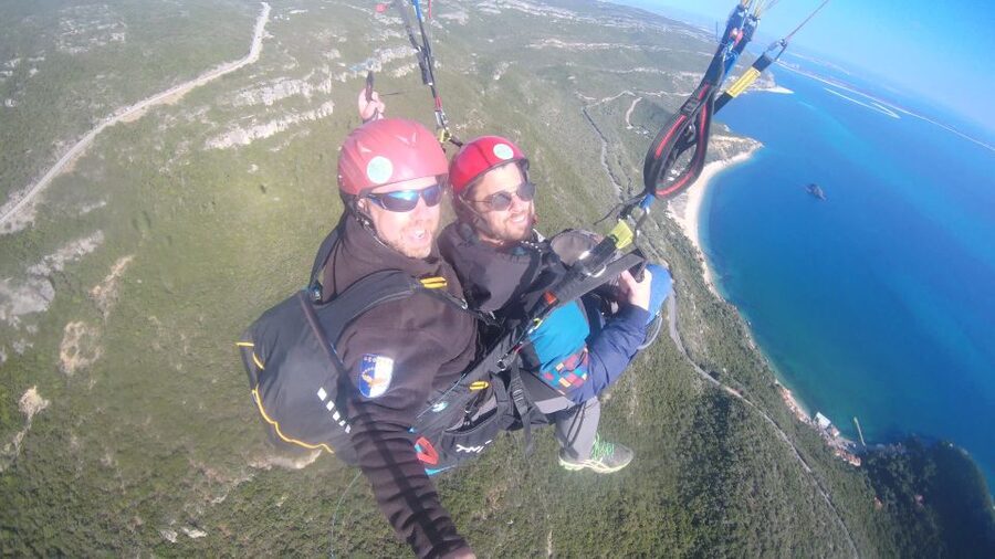 From Lisbon: Paragliding Flight with Transfers - Key highlights at a glance