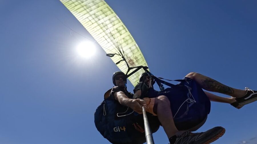 From Lisbon: Paragliding Tandem Flight - Getting there from Lisbon: shared transport pros and cons