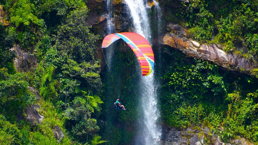 From Medellin: Private Paragliding Tour Over Waterfalls - How the paragliding flight works: timing, controls, and safety
