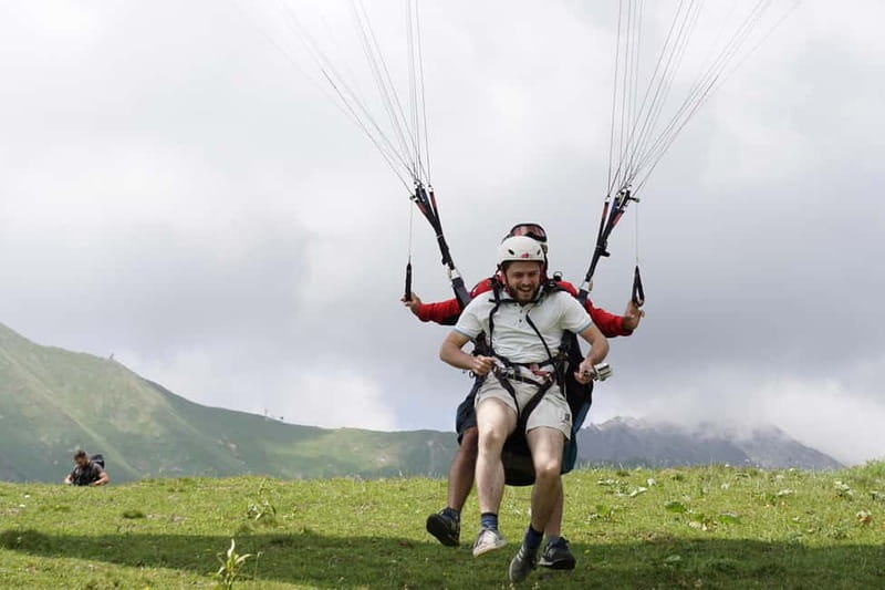 Georgia: Paragliding tandem flight in Gudauri with video - Transfers, timing, and how the day stays simple
