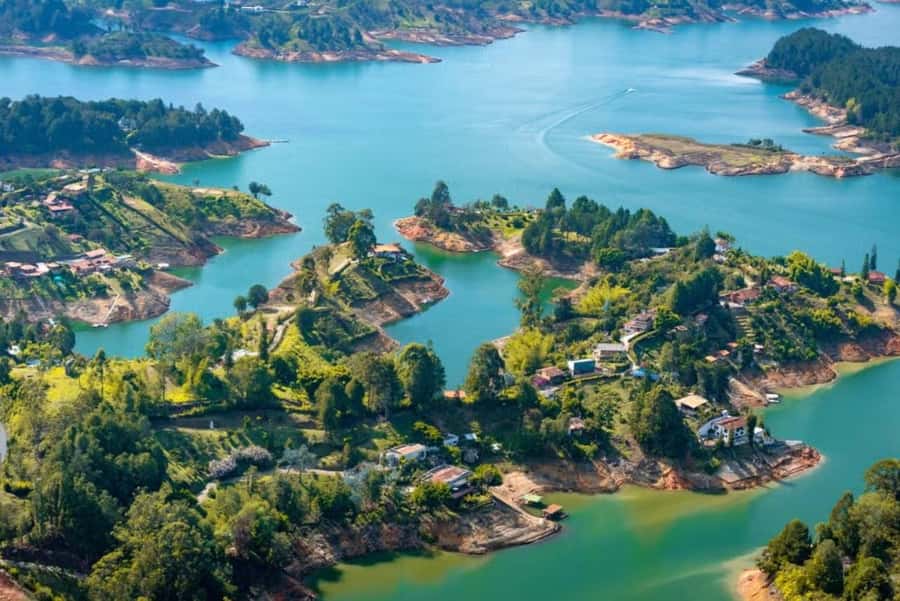 Guatape: Paragliding Experience - Where you start: Calle 32 in Guatapé