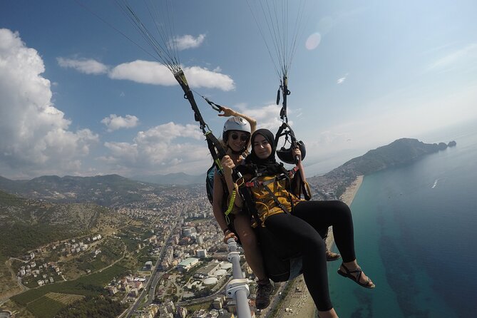 Halal Tandem Paragliding With Licensed Woman Pilot in Alanya - Why This Halal Tandem Flight Feels Different in Alanya