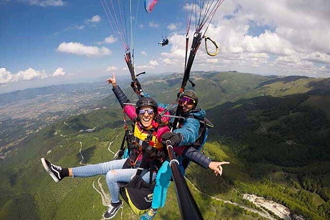 Half day private paragliding experience - ADVENTURE FLIGHT - Getting there from Rome: train to Latina Scalo plus a paid pickup