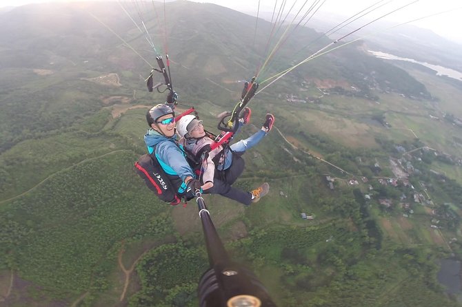 Hanoi Sky Tour: Paragliding - The briefing and takeoff: what you actually do