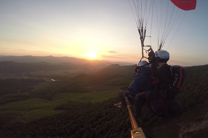 Hanoi Sky Tour: Paragliding - GoPro + selfie stick: getting better footage without extra stress