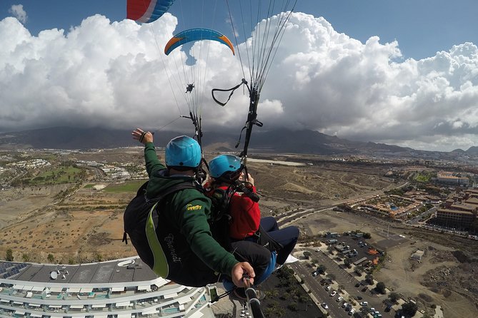 High Performance Paragliding Tandem Flight in Tenerife South - Meet Your Pilot Team: How the Harness Briefing Works for First-Timers