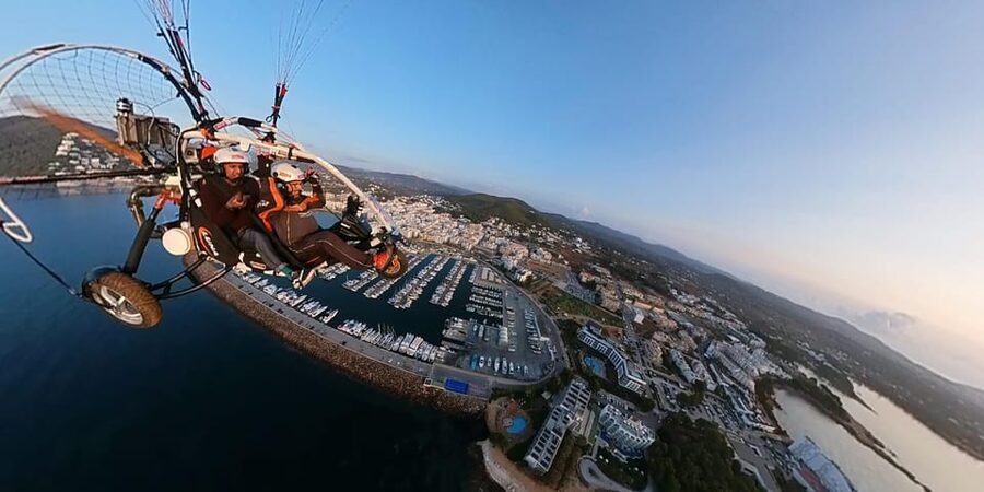 Ibiza: 25min Motorized Paragliding Flight - Motorized paragliding in Ibiza: what 40 km/h feels like