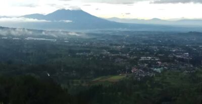Jakarta: Paragliding on Top Mountain & Tea Plantation - The Wind-Powered Mechanics Behind Your Paraglide