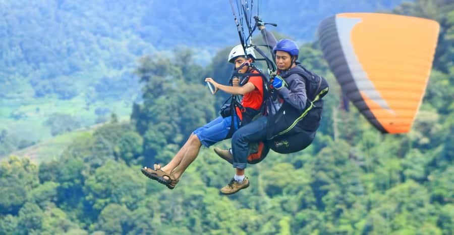 Jakarta: Paragliding on Top Mountain & Tea Plantation - Gunung Mas Bogor: A Second Guided Stop Worth Your Time