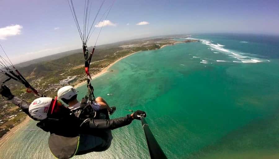 Kuta Lombok : Tandem Paragliding with Pilot & Beach Tour - Why Kuta Lombok tandem paragliding feels beginner-friendly