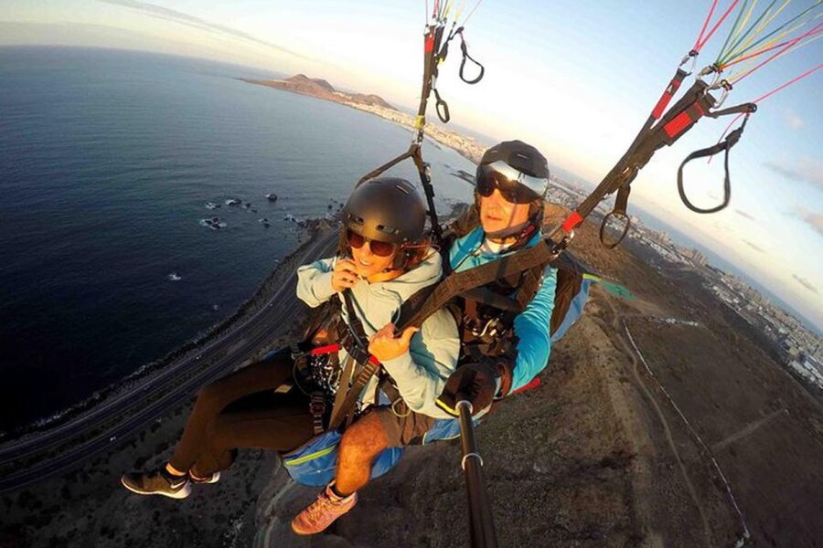 Las Palmas: Paragliding Tandem Flight with Instructor - How tandem paragliding over Las Palmas really plays out