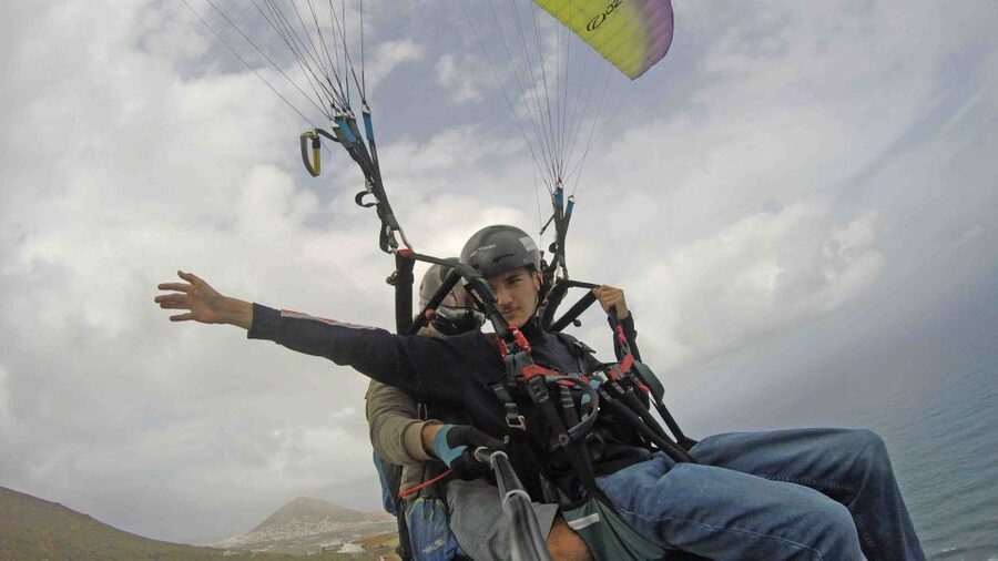 Las Palmas: Paragliding Tandem Flight with Instructor - Small details that keep your day smooth