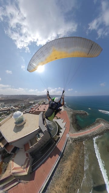 Las Palmas: tandem paragliding flights for everyone - The 20-Minute Flight: What You’ll See Over Las Canteras
