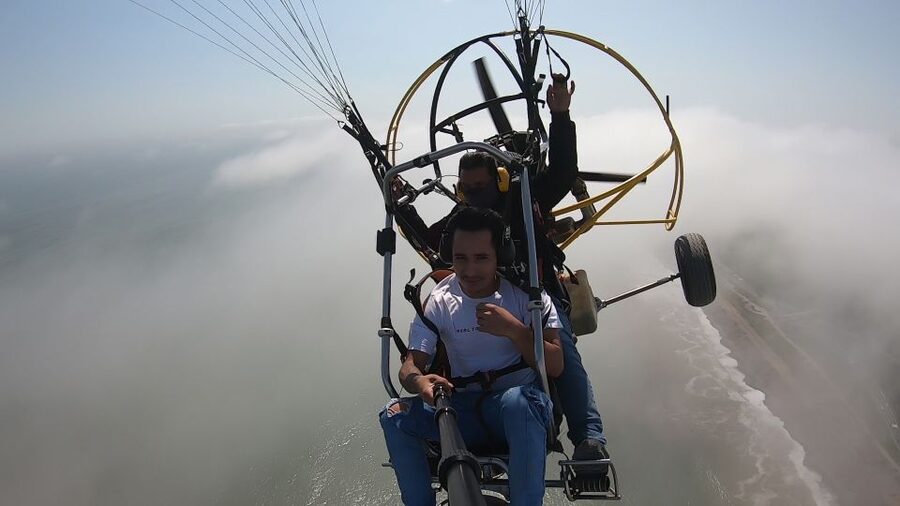 Lima: Paragliding Flight Over Costa Verde Districts - Key things to know before you go