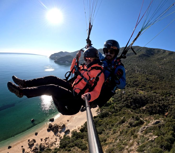 Lisbon: Paragliding Tandem Flight - Tandem paragliding near Lisbon: why it feels so simple