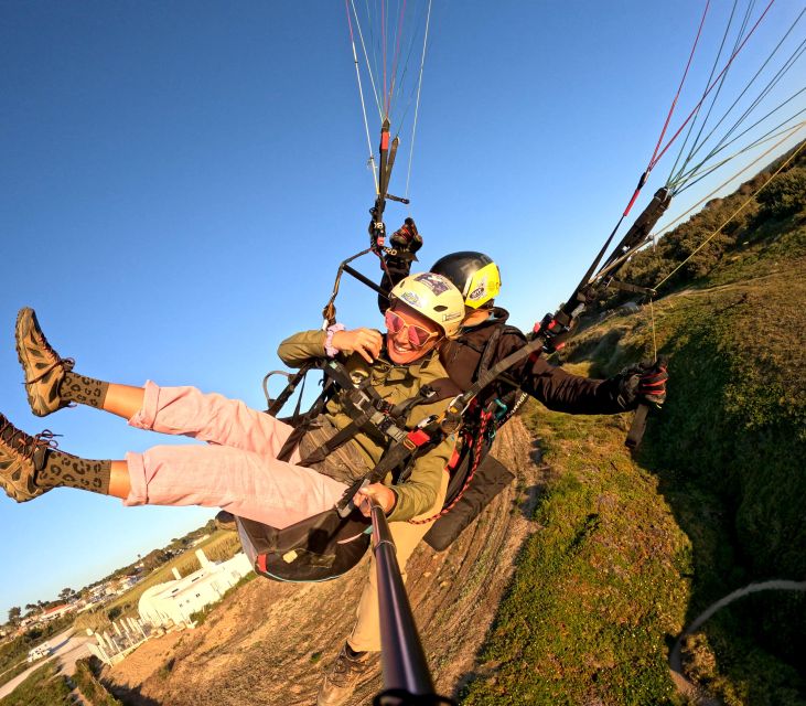 Lisbon: Paragliding Tandem Flight - Your pilot and the safety mindset behind those moves