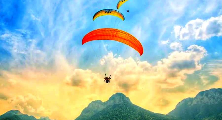 Marrakech Adventure: Paragliding, Camel Ride & Breakfast - A 6-hour Atlas adventure that mixes thrills and tradition
