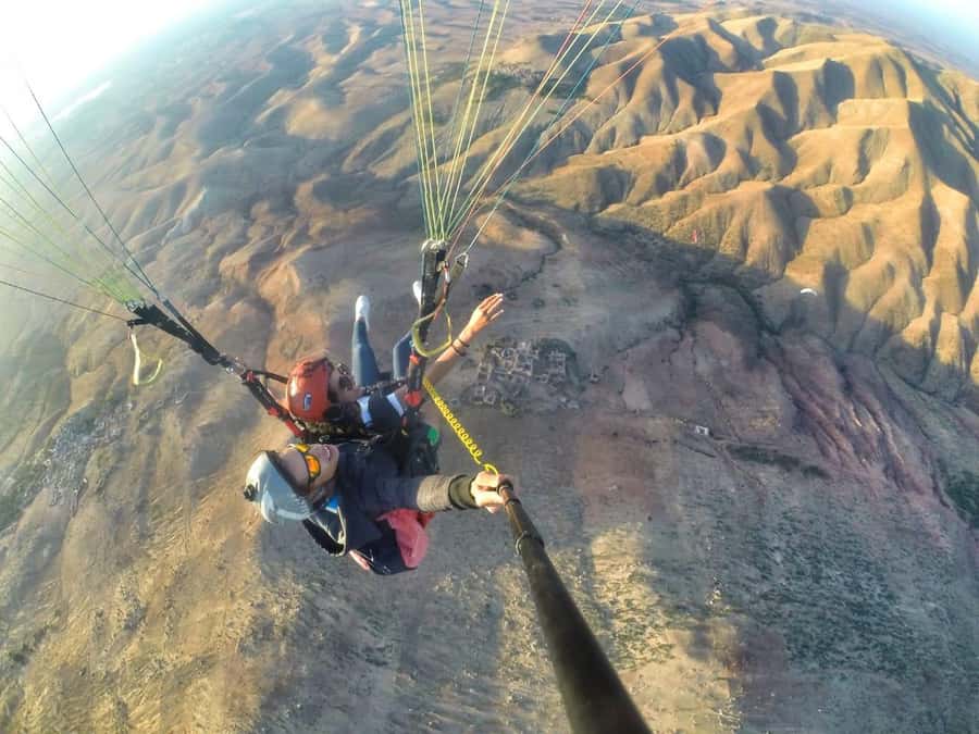 Marrakech: Paragliding flight over the Agafay desert and the High Atlas mountains - Arriving at the Takeoff Site: Gear Up and Get Briefed