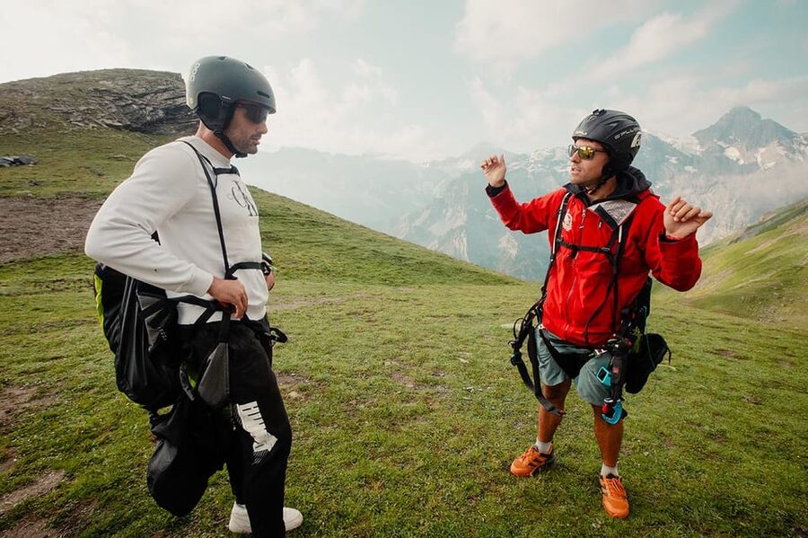 Mürren: Paragliding Panorama Tandem Flight Full Experience - What you see: Lauterbrunnen-Mürren, Trümmelbach Waterfalls, and the Eiger lineup