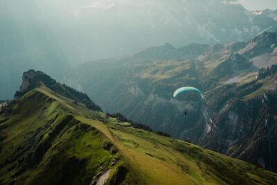 Mürren: Paragliding Panorama Tandem Flight Full Experience - The 2-hour rhythm: Murren gondola to Birg takeoff