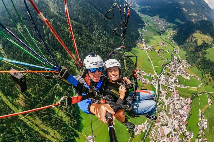 Neustift im Stubaital: Tandem Paragliding Flight - Getting strapped in: what gear and briefings really mean