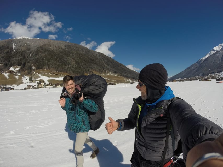 Neustift im Stubaital: Tandem Paragliding Flight - The 15-minute cable car: why you should treat it like part of the experience